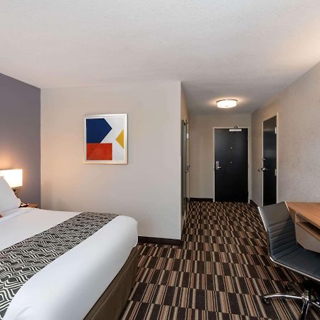 Microtel Inn & Suites By Wyndham Carlisle Ngoại thất bức ảnh