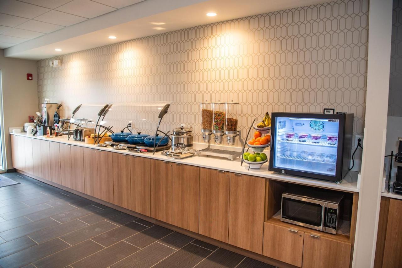 Microtel Inn & Suites By Wyndham Carlisle Ngoại thất bức ảnh